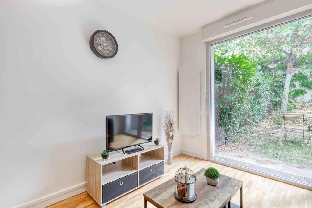 Appartement Moderne, Metro 7, Parking Et Jardin Вильжюиф Экстерьер фото